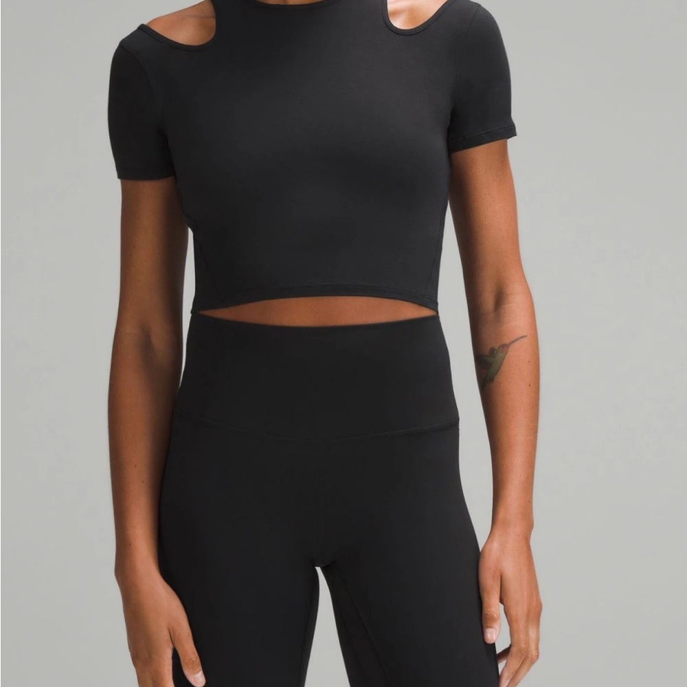 Lululemon Shoulder Cut Out Yoga Tshirt